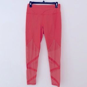 VICTORIA’s SECRET Knockout Leggings. Color Peach. Size Medium